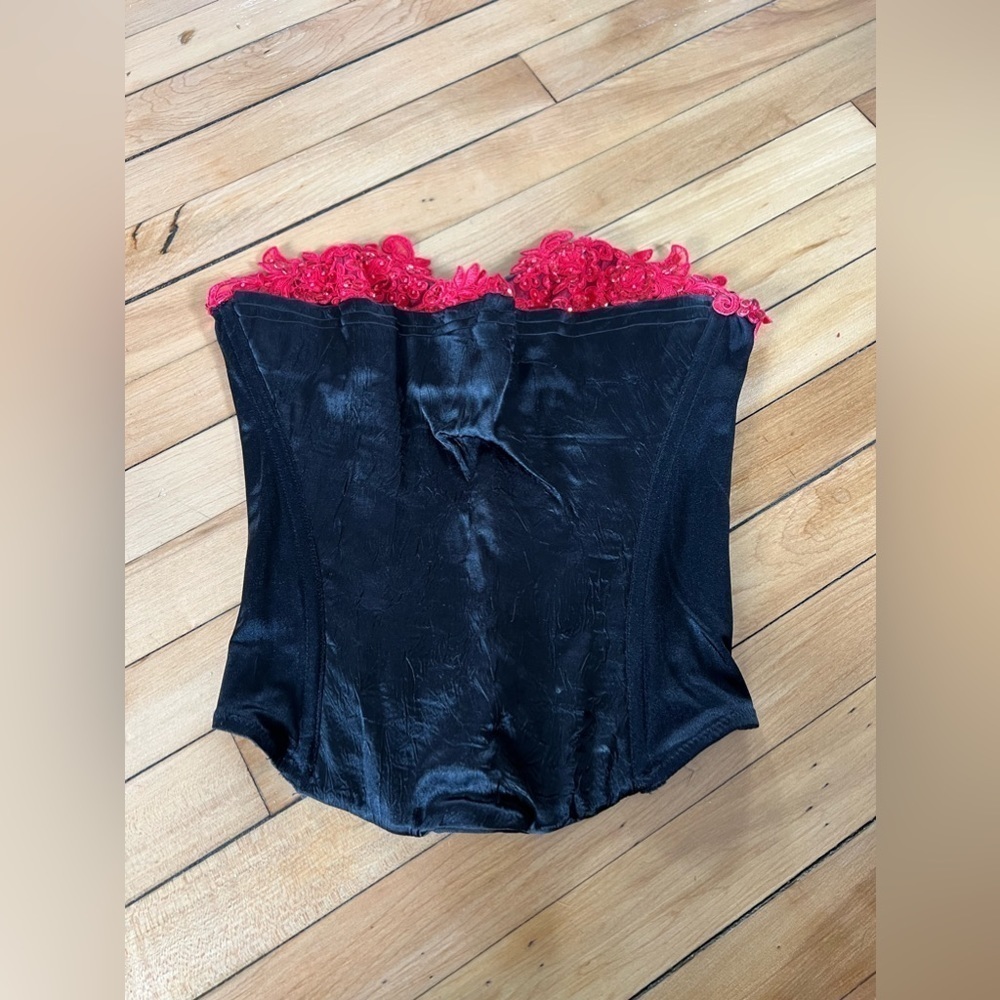 Frederick’s of Hollywood black with red lace corset top - Picture 1 of 5